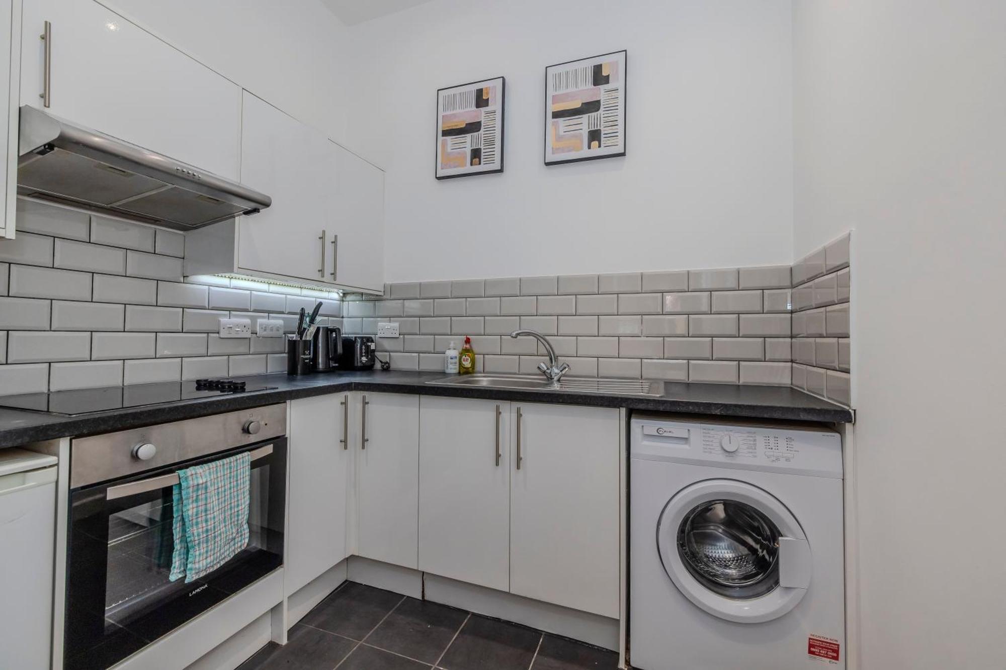 Flash Sale 1 Bedroom Bn32osm04 Apartment Brighton